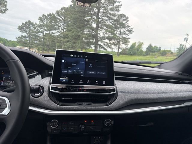 Used 2024 Jeep Compass Latitude image 31