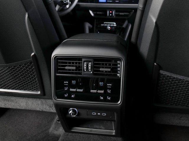 Certified 2026 Porsche Cayenne image 22