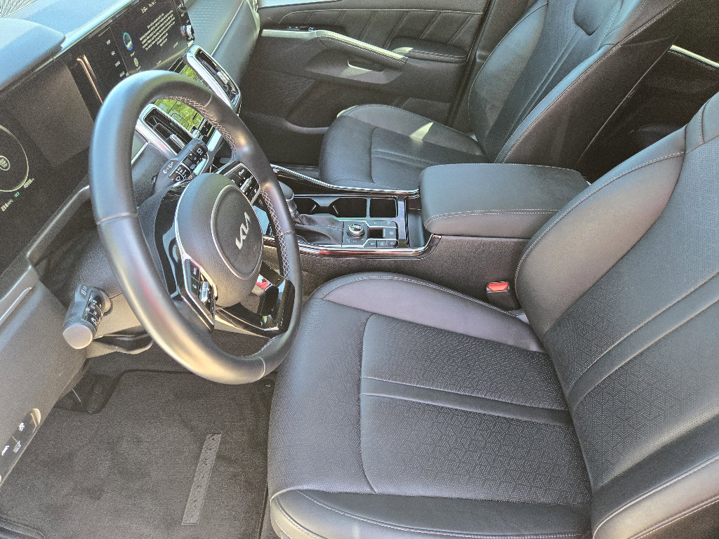 Used 2023 Kia Sorento SX image 18