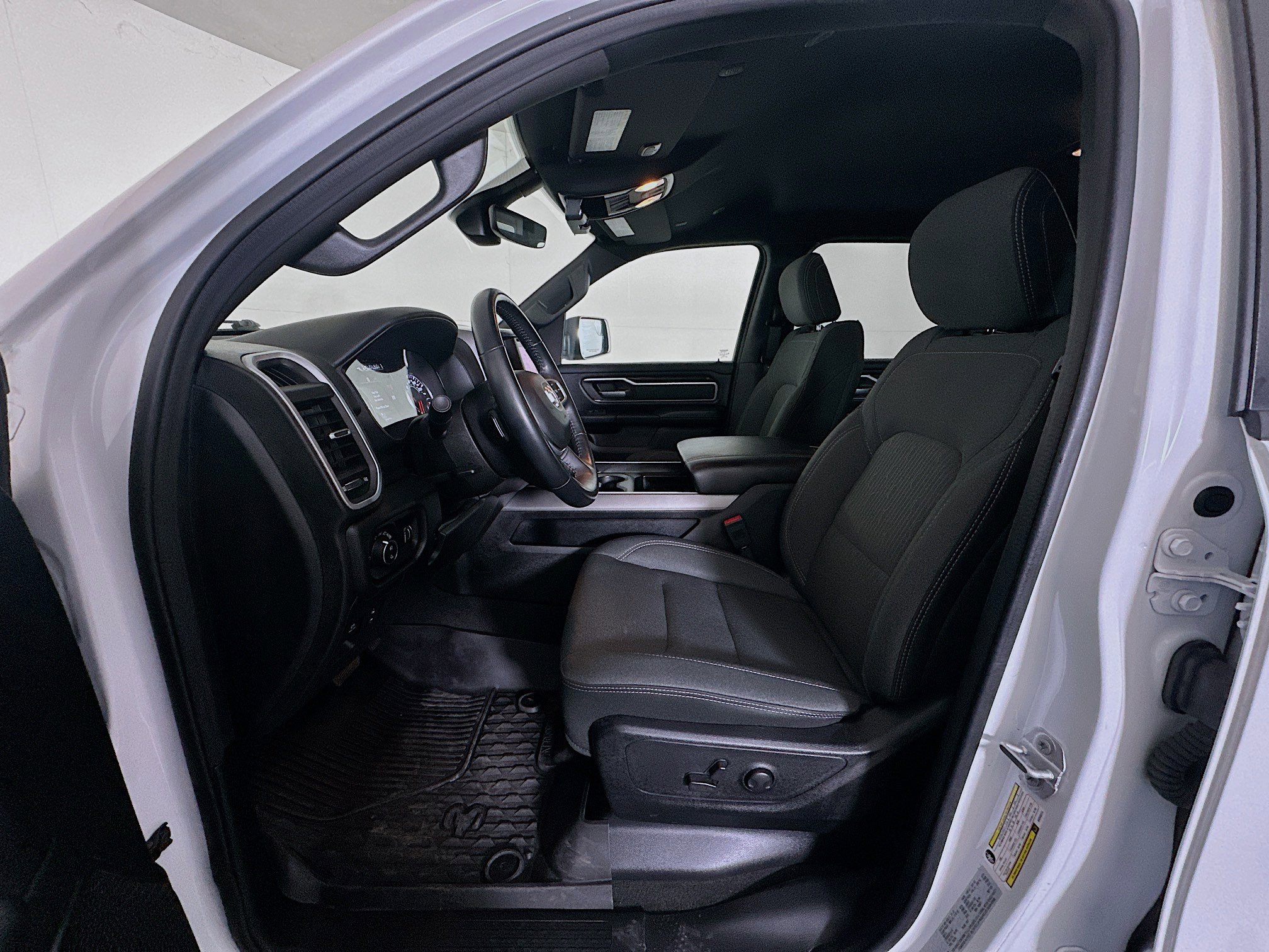 Used 2022 RAM 1500 Big Horn image 13