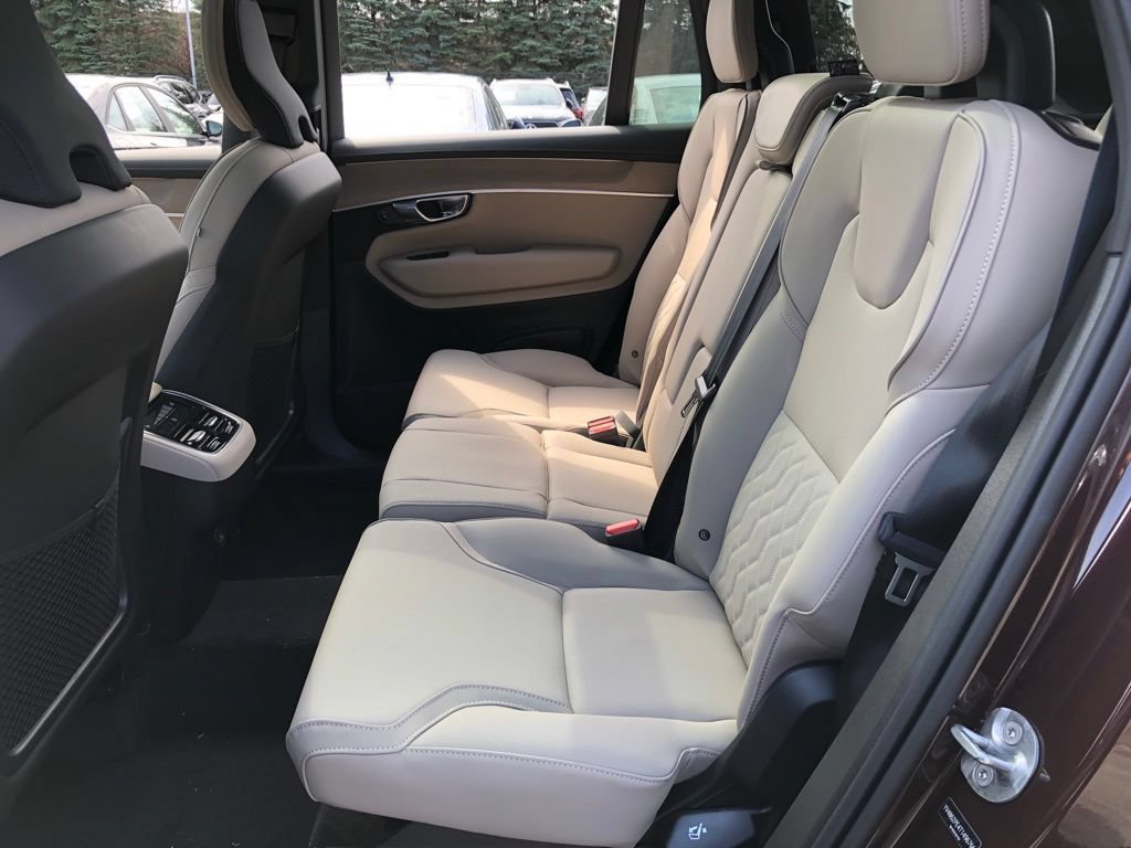 New 2026 Volvo XC90 B6 Plus w/ Protection Package Premier AWD/4WD image 29
