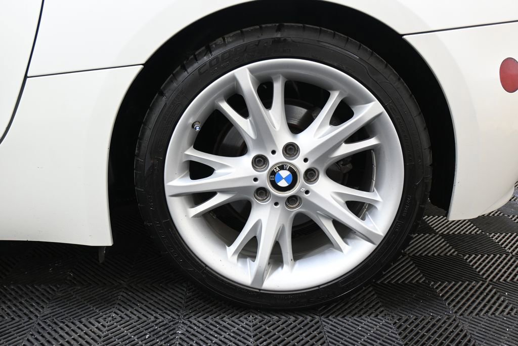 Used 2008 BMW Z4 3.0i RWD image 23
