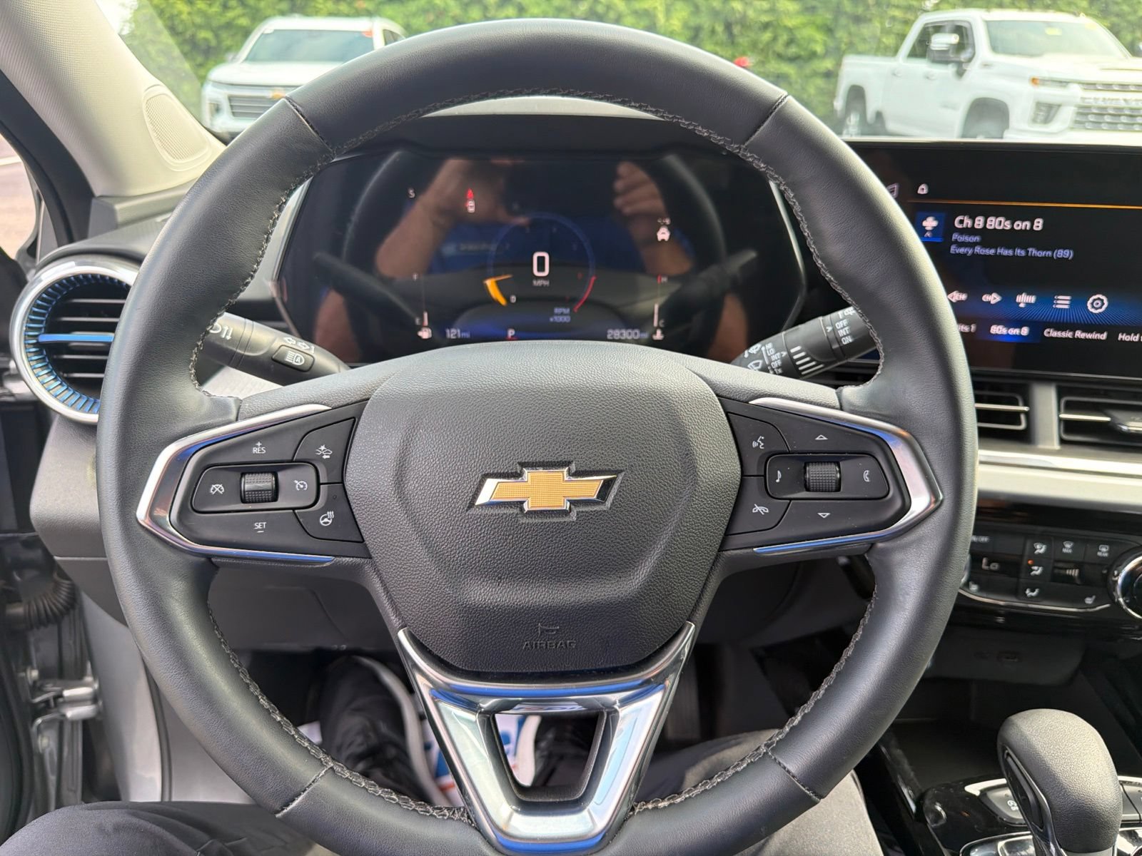 Used 2024 Chevrolet Trax LT w/ Driver Confidence Package FWD image 17