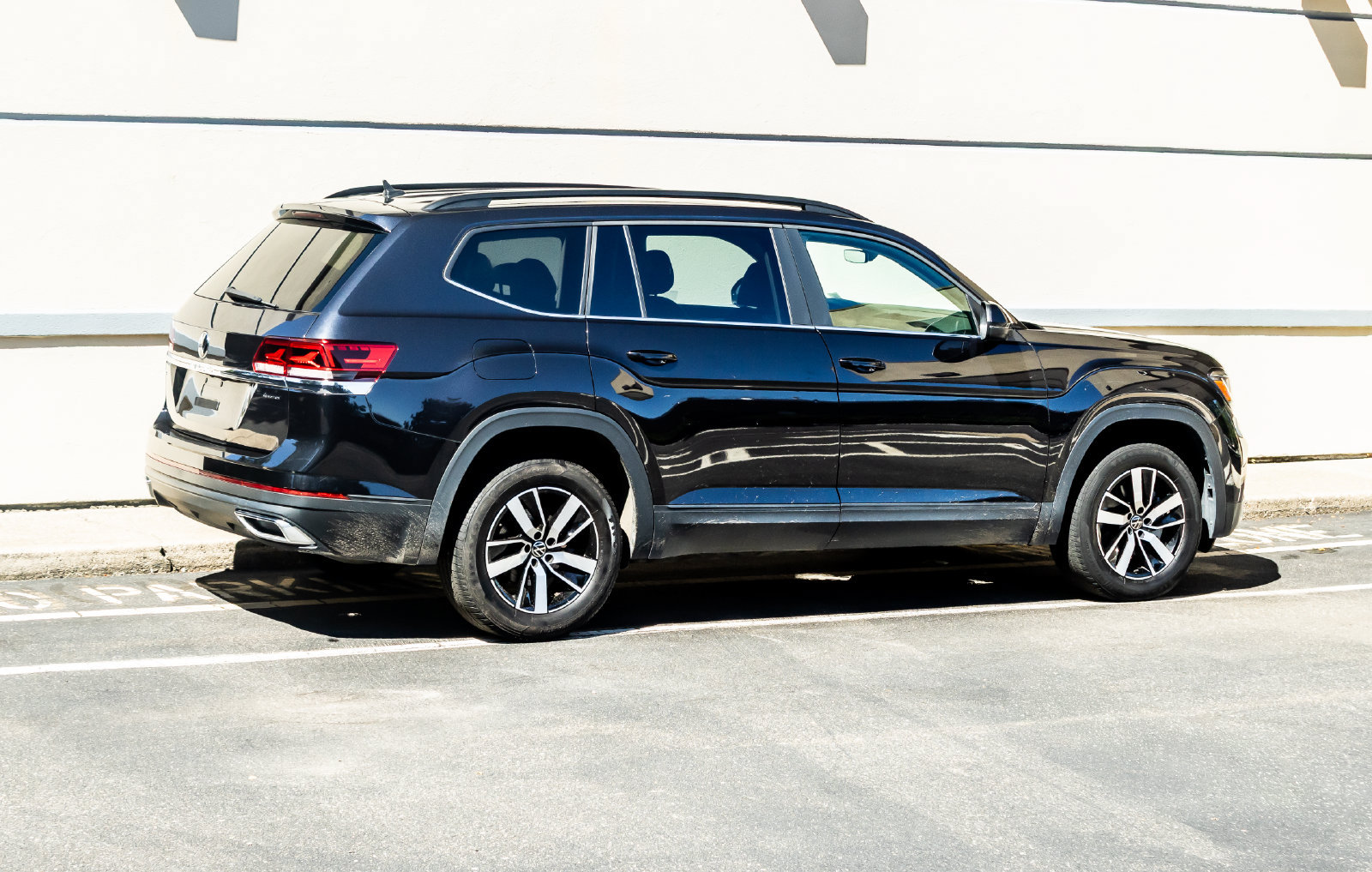 Used 2023 Volkswagen Atlas SE AWD/4WD image 8
