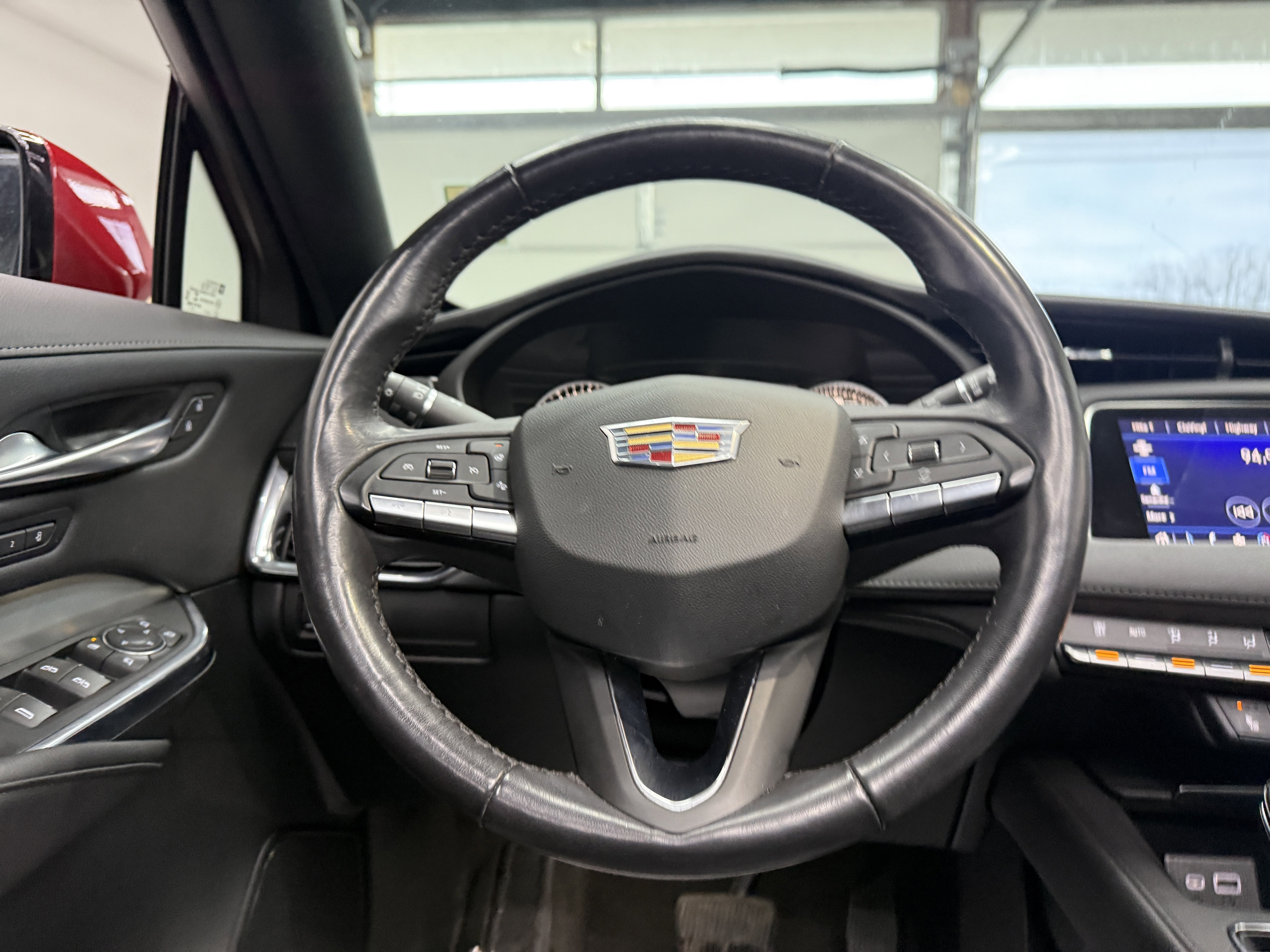 Used 2023 Cadillac XT4 Premium Luxury image 15