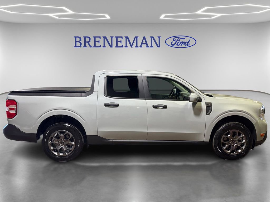 Used 2022 Ford Maverick XLT w/ Equipment Group 300A Standard image 4