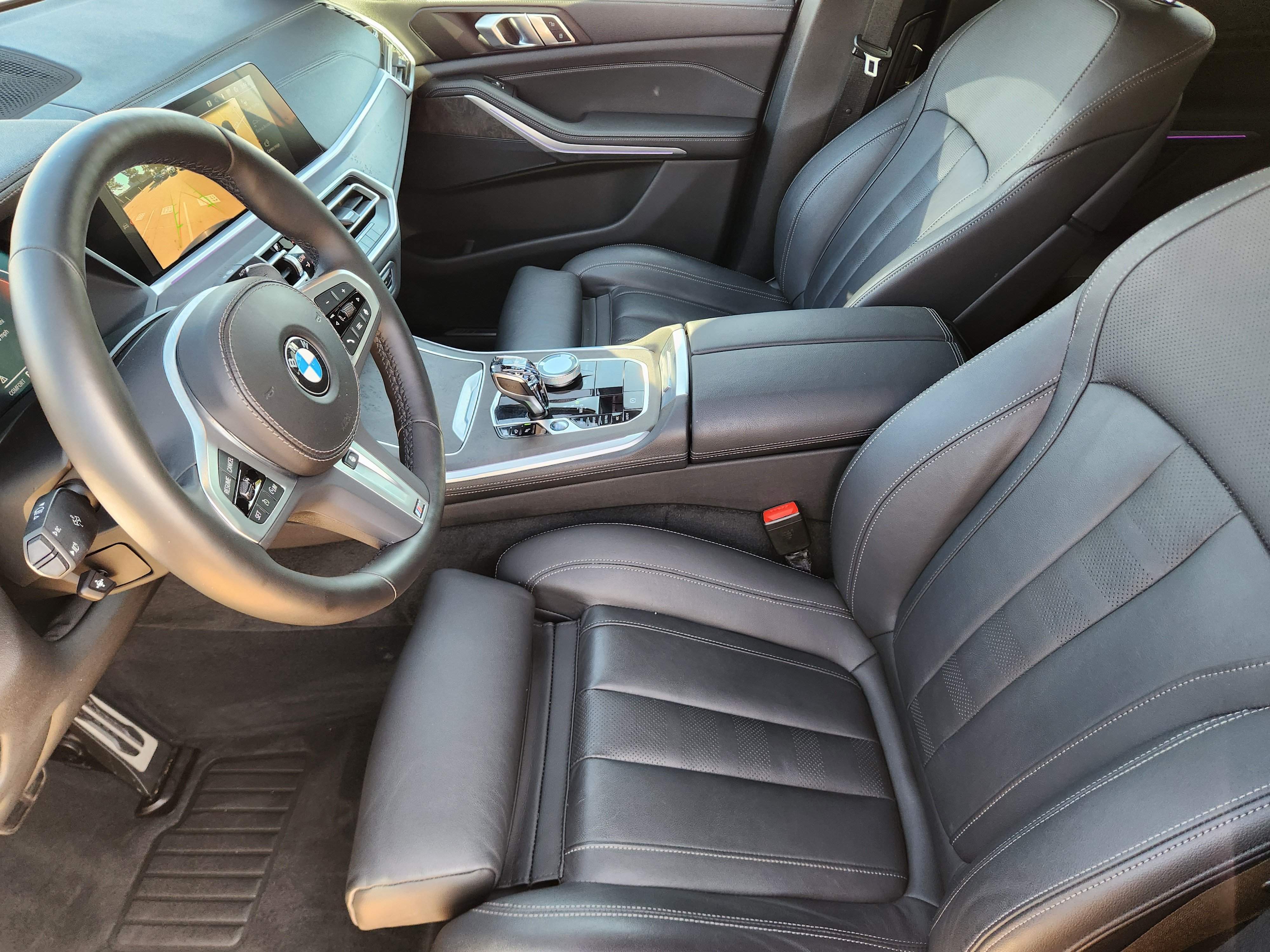Used 2022 BMW X5 xDrive40i w/ M Sport Package AWD/4WD image 15