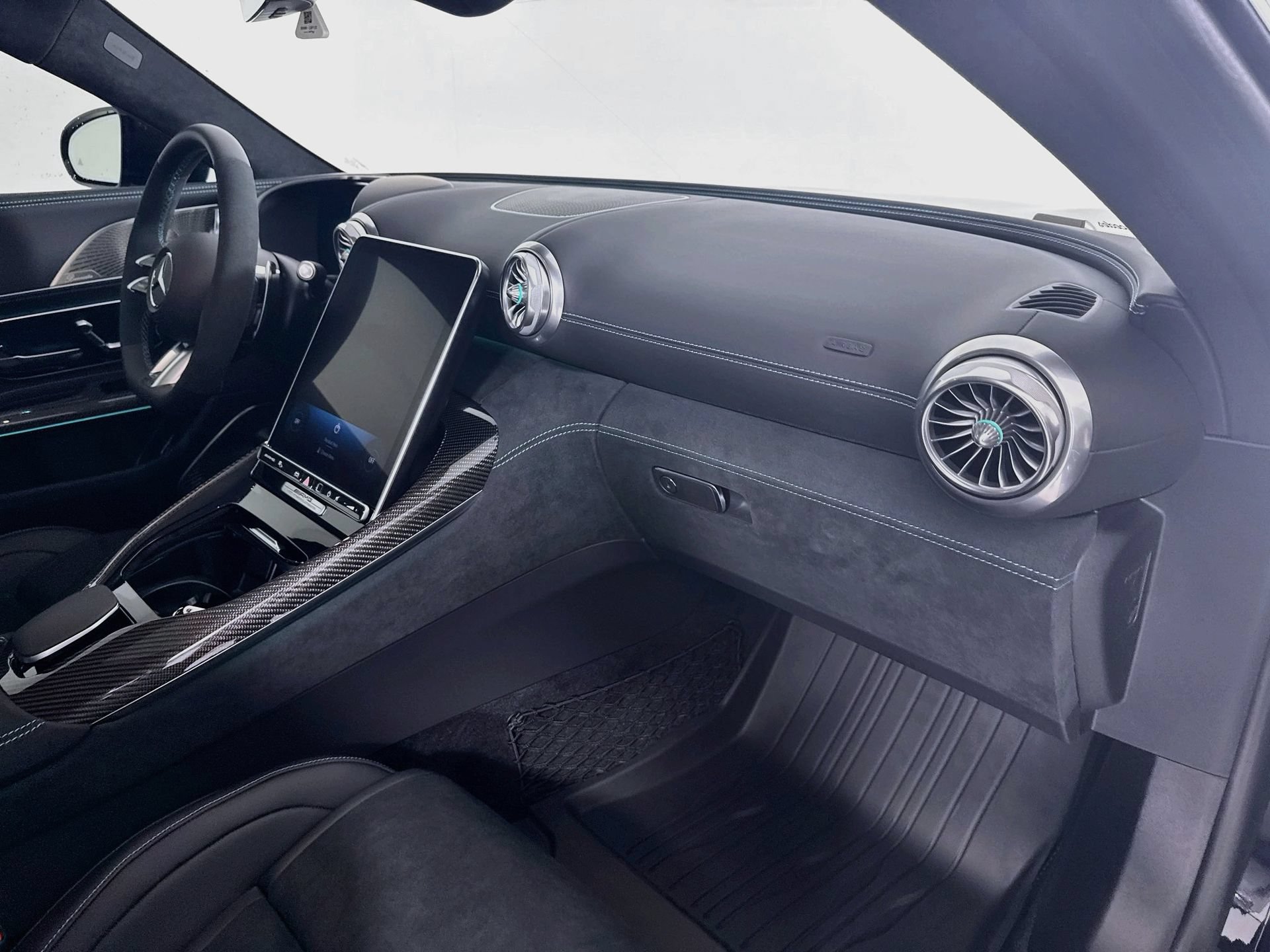 Certified 2025 Mercedes-Benz AMG GT 63 image 29