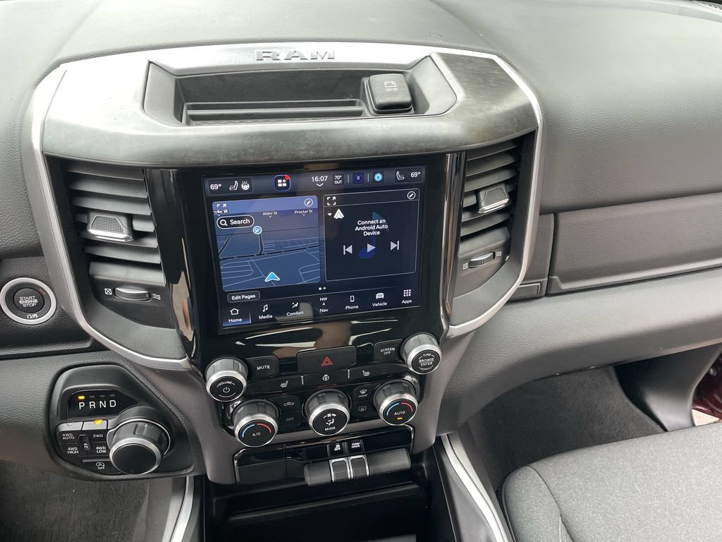 Used 2023 RAM 1500 Big Horn AWD/4WD image 17