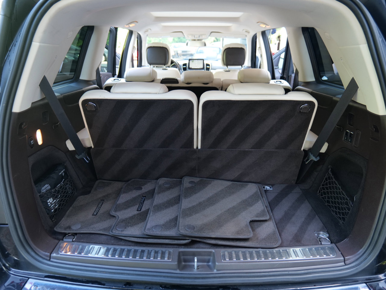 Used 2019 Mercedes-Benz GLS 450 4MATIC w/ Grand Edition Package image 60