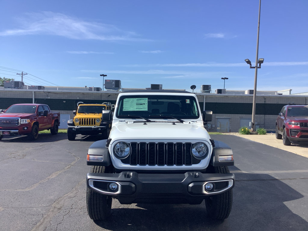 New 2026 Jeep Gladiator Sport AWD/4WD image 3