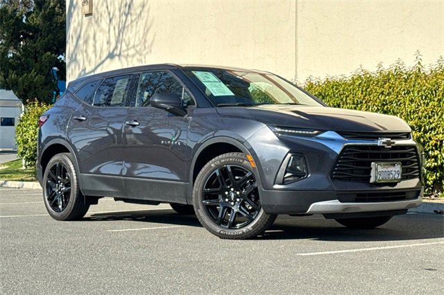 Used 2022 Chevrolet Blazer LT image 2