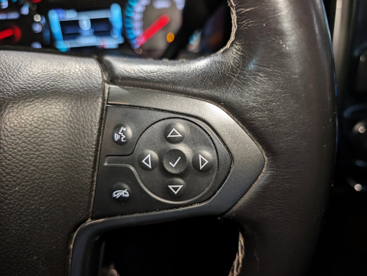 Used 2017 Chevrolet Silverado 1500 LTZ Z71 image 45