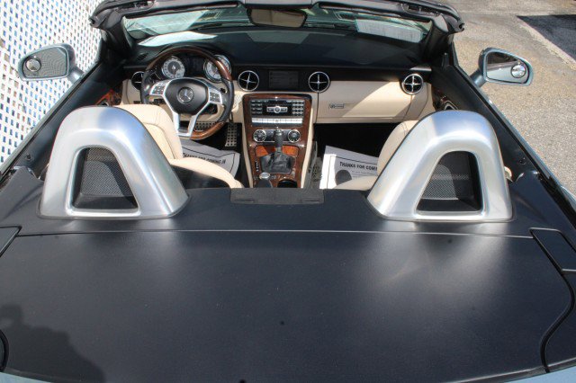 Used 2013 Mercedes-Benz SLK 250 image 33