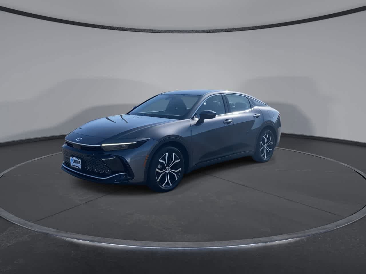 Certified 2023 Toyota Crown AWD/4WD image 4