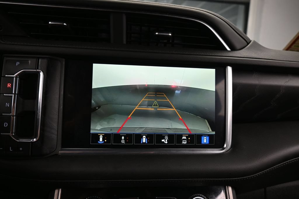 Used 2024 GMC Yukon XL Denali RWD image 22
