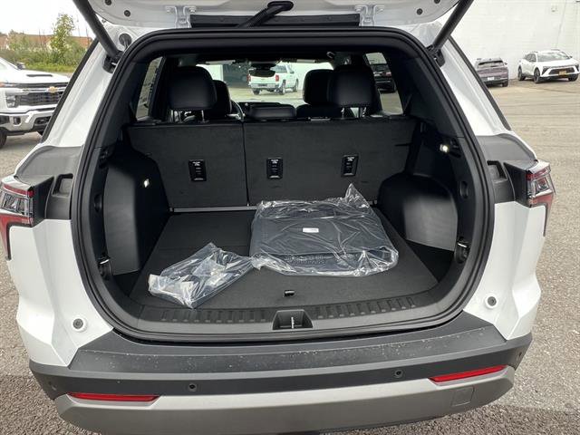 New 2026 Chevrolet Equinox LT w/ Convenience Package II image 5