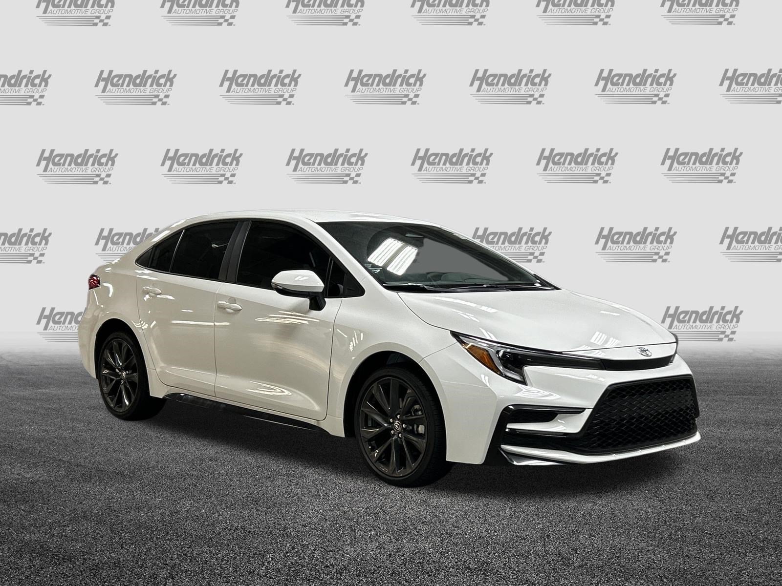 Used 2026 Toyota Corolla SE FWD video 2