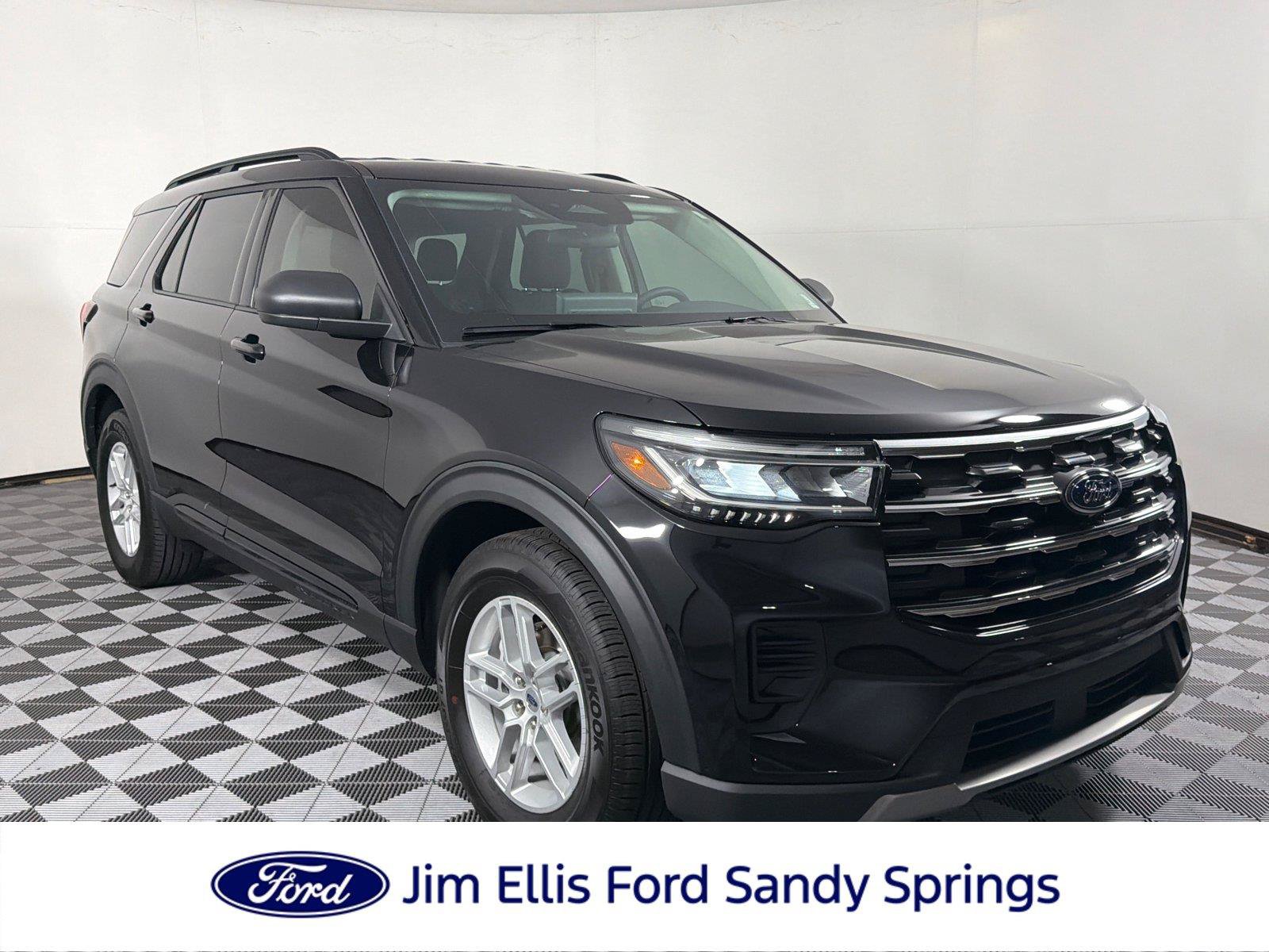 Used 2026 Ford Explorer Active RWD image 1