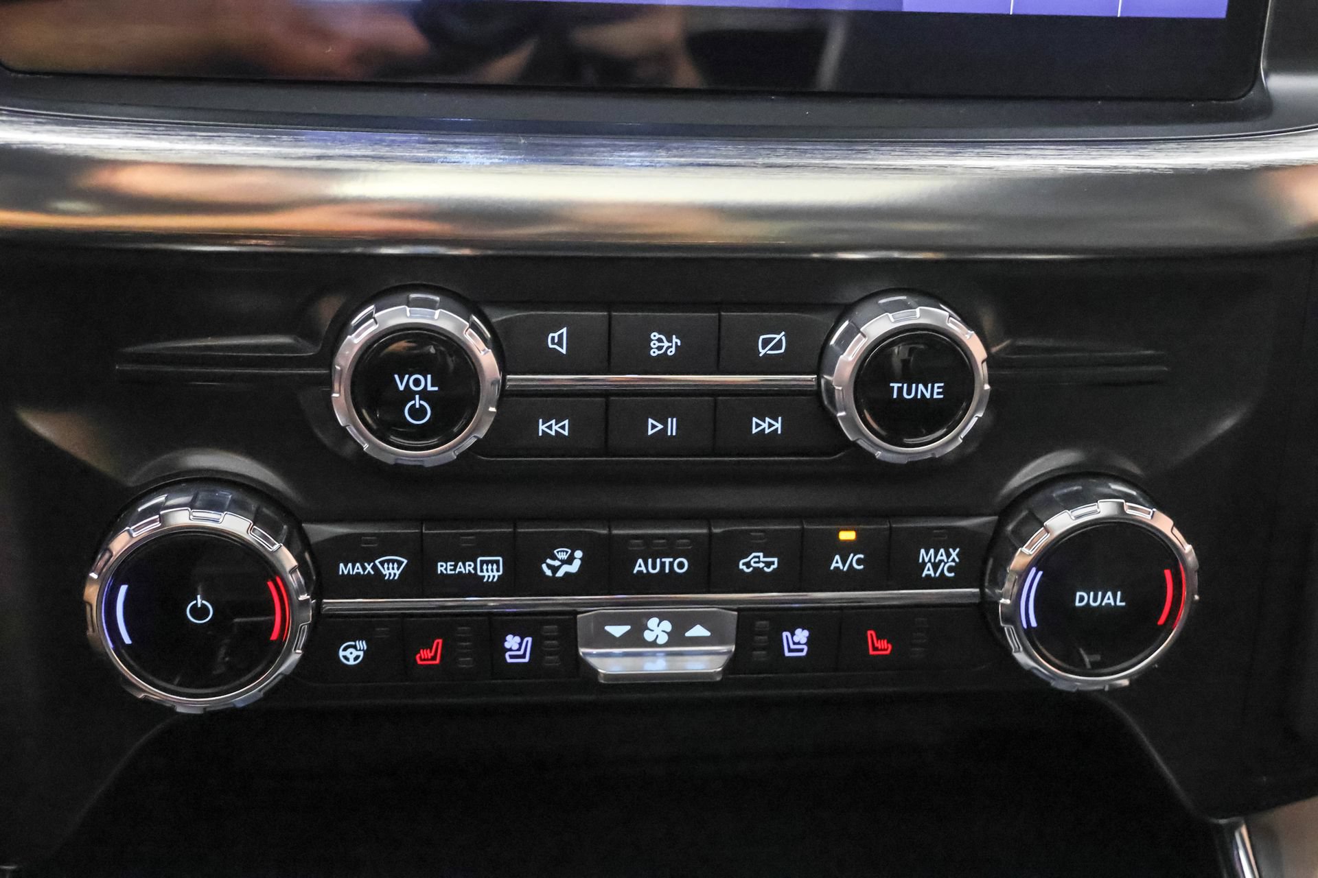 Used 2022 Ford F150 Lariat w/ Equipment Group 502A High AWD/4WD image 34