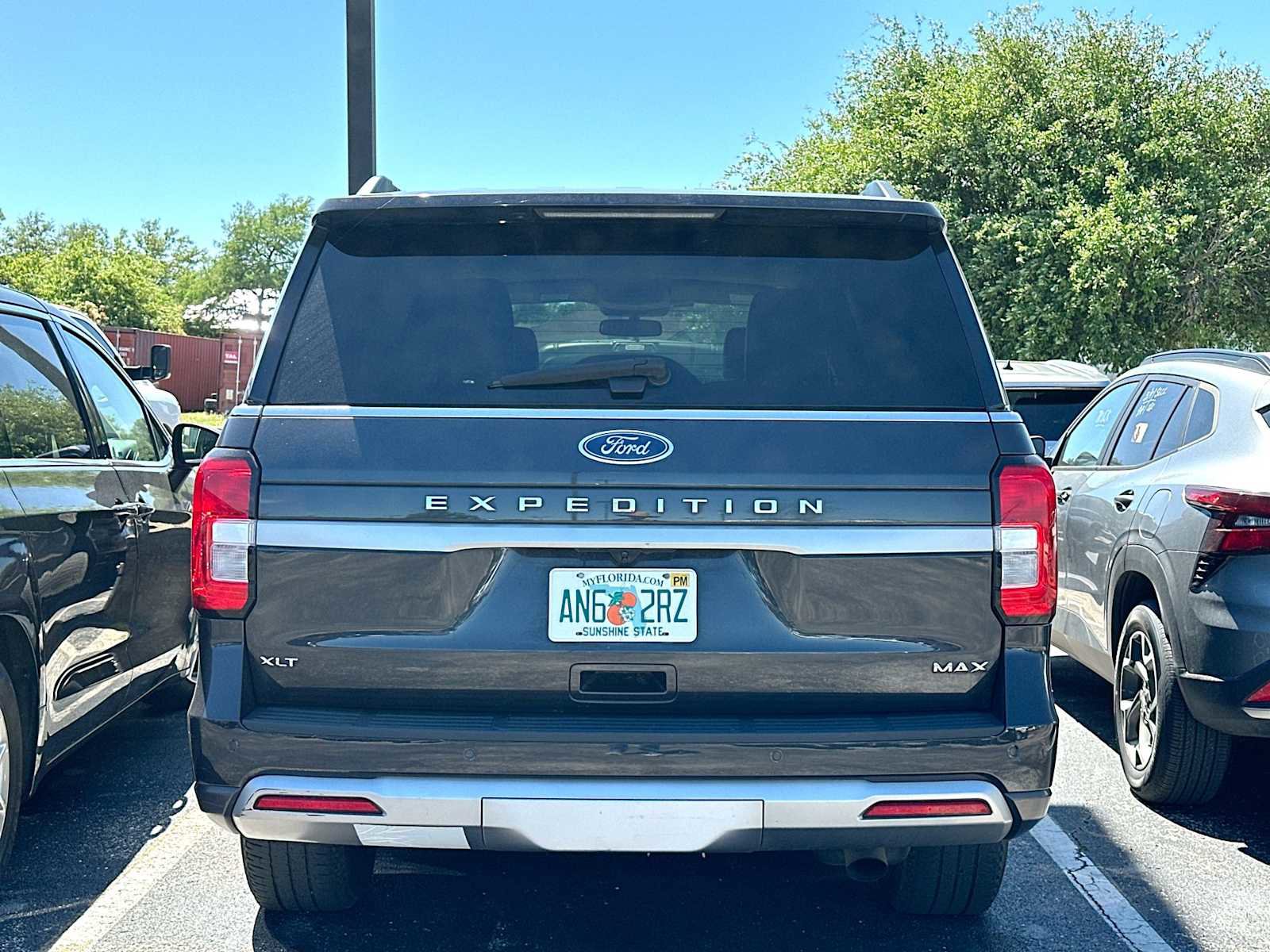 Used 2024 Ford Expedition Max XLT image 5