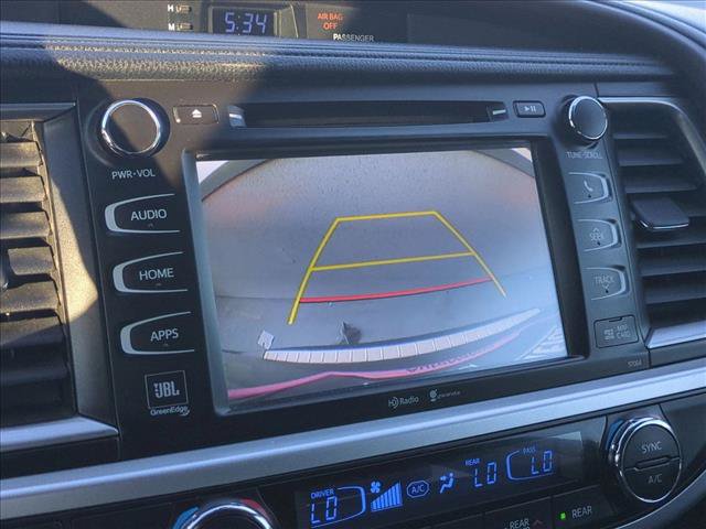 Used 2014 Toyota Highlander Limited w/ Driver Technology Package AWD/4WD image 14