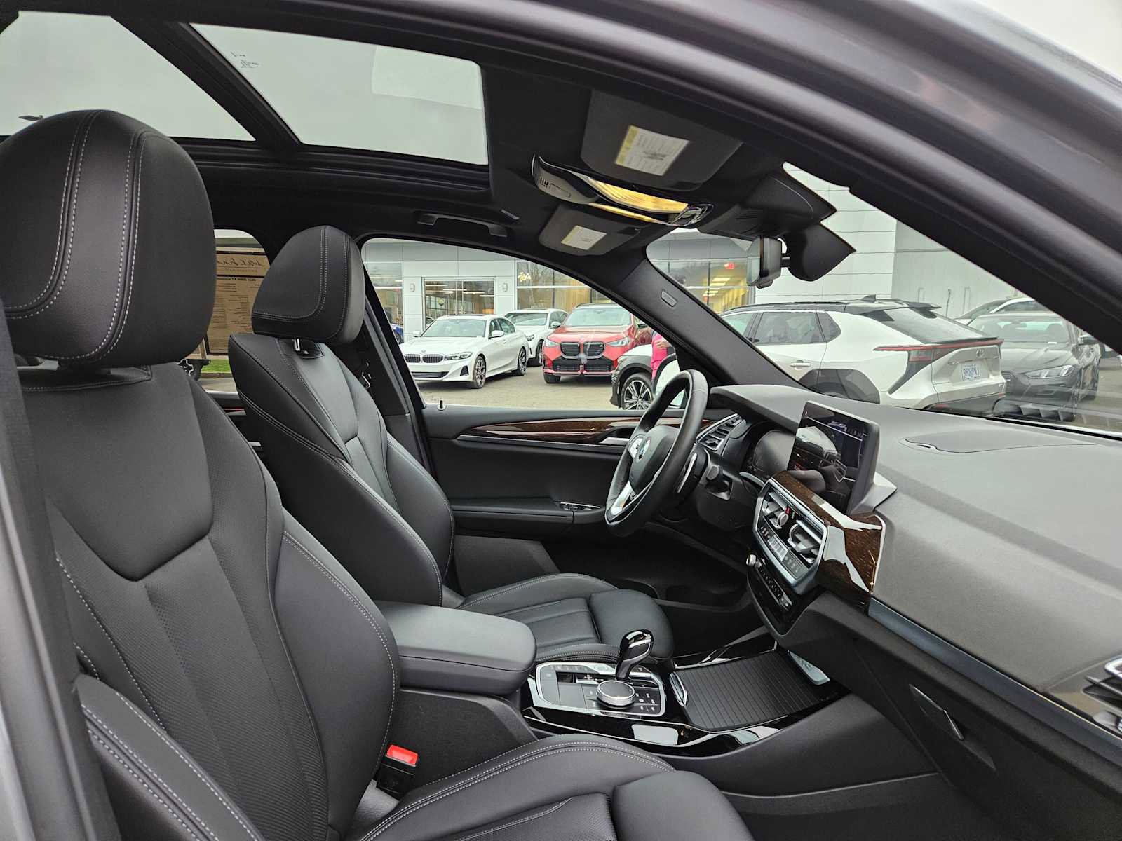 Used 2024 BMW X3 xDrive30i image 11