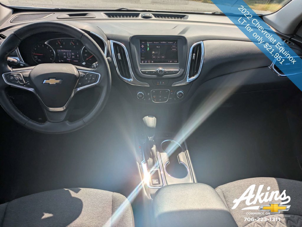 Used 2022 Chevrolet Equinox LT AWD/4WD image 16