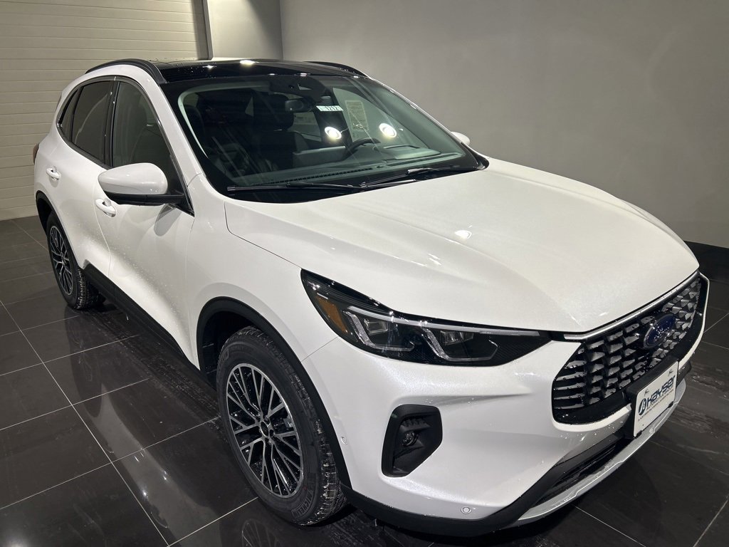 Used 2024 Ford Escape Base w/ PHEV Premium Package image 1