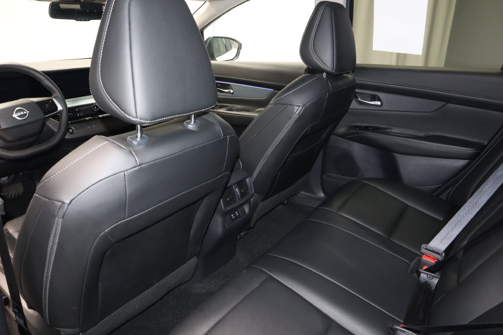 Used 2025 Nissan Murano SL AWD/4WD image 21