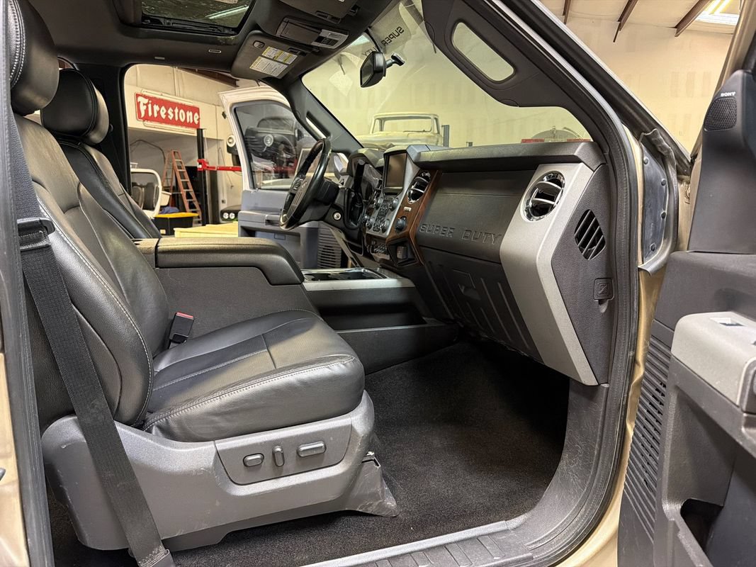 Used 2013 Ford F250 Lariat w/ Lariat Ultimate Pkg AWD/4WD image 37