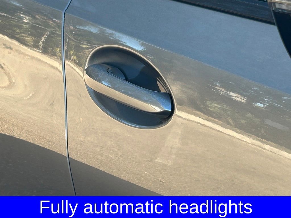 Used 2023 BMW 330i Sedan w/ Convenience Package image 19