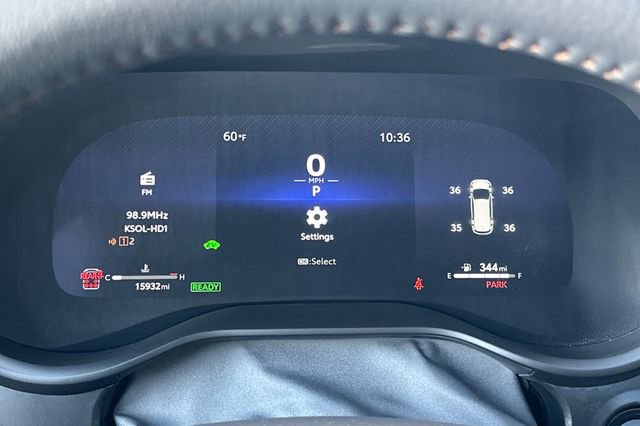 Used 2025 Toyota Sienna Limited image 29