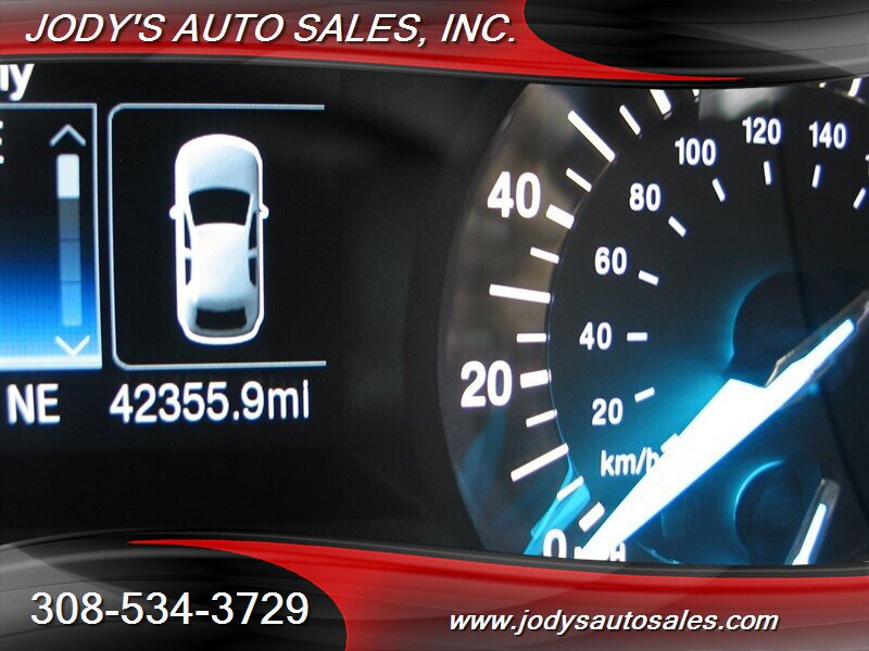 Used 2018 Ford Fusion SE w/ Equipment Group 201A AWD/4WD image 16
