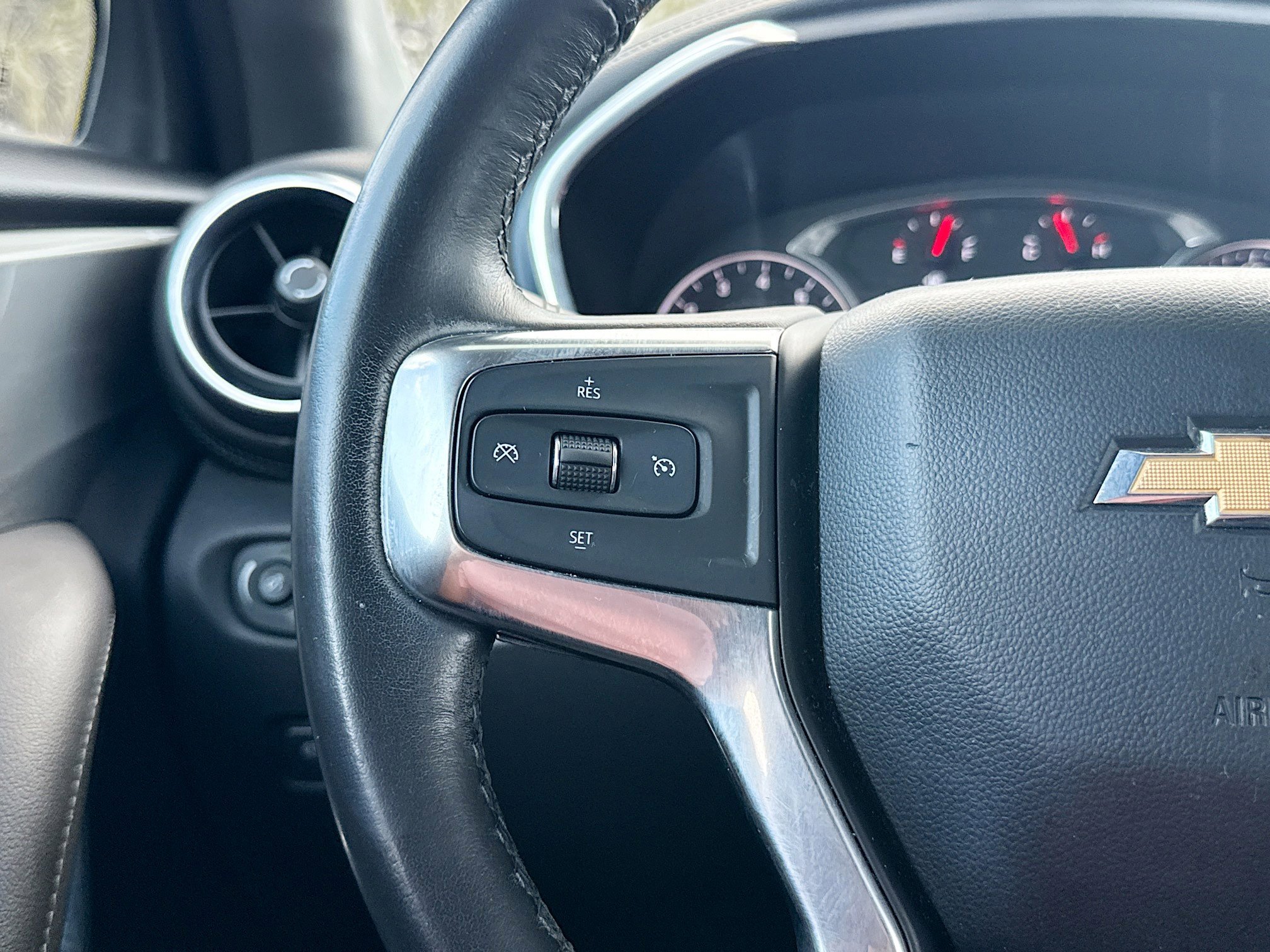 Used 2020 Chevrolet Blazer LT w/ Sound & Technology Package FWD image 35