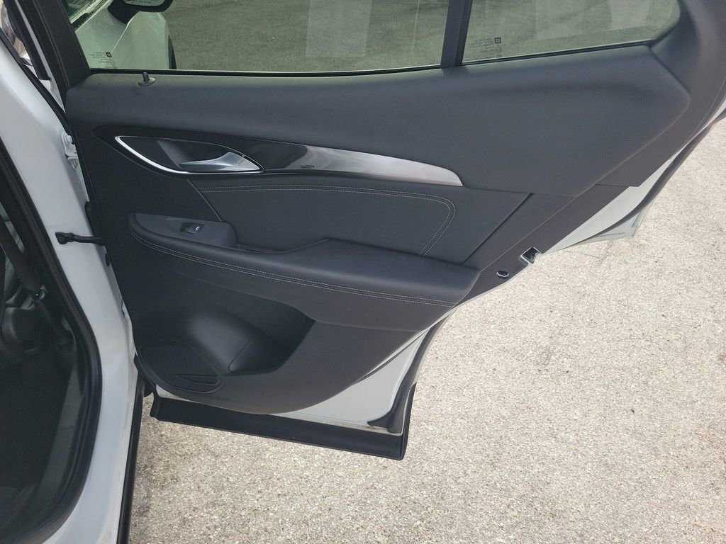 Used 2025 Buick Envision Preferred image 43