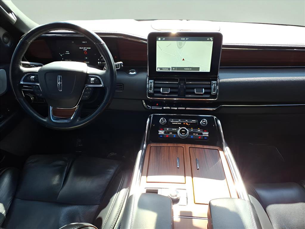 Used 2019 Lincoln Navigator Reserve image 17
