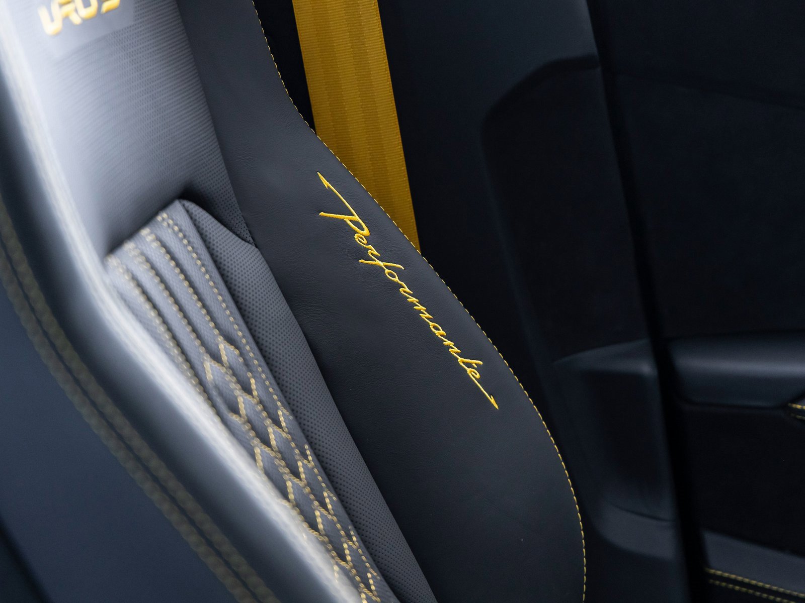 Used 2024 Lamborghini Urus Performante image 49