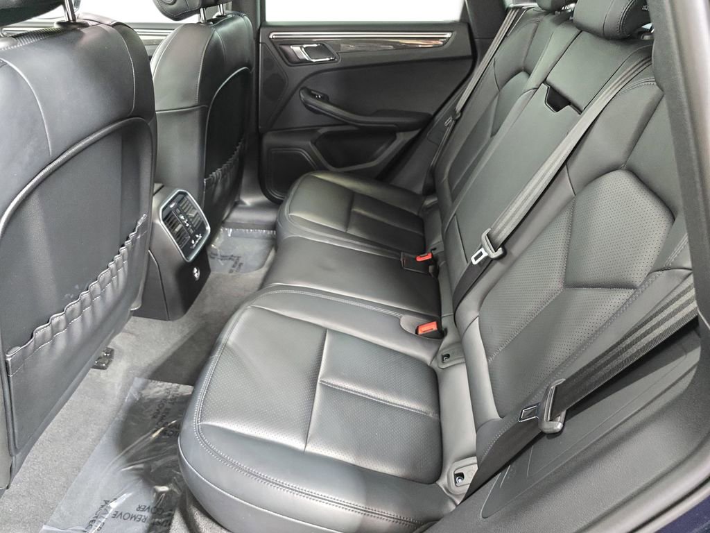 Used 2023 Porsche Macan S image 24
