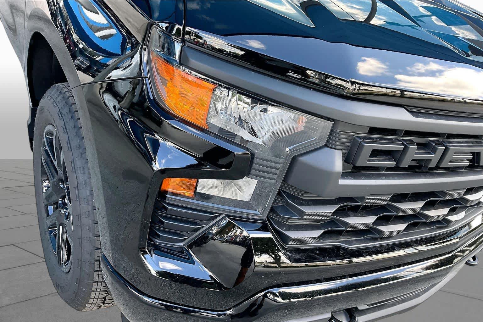 New 2026 Chevrolet Silverado 1500 Custom AWD/4WD image 13