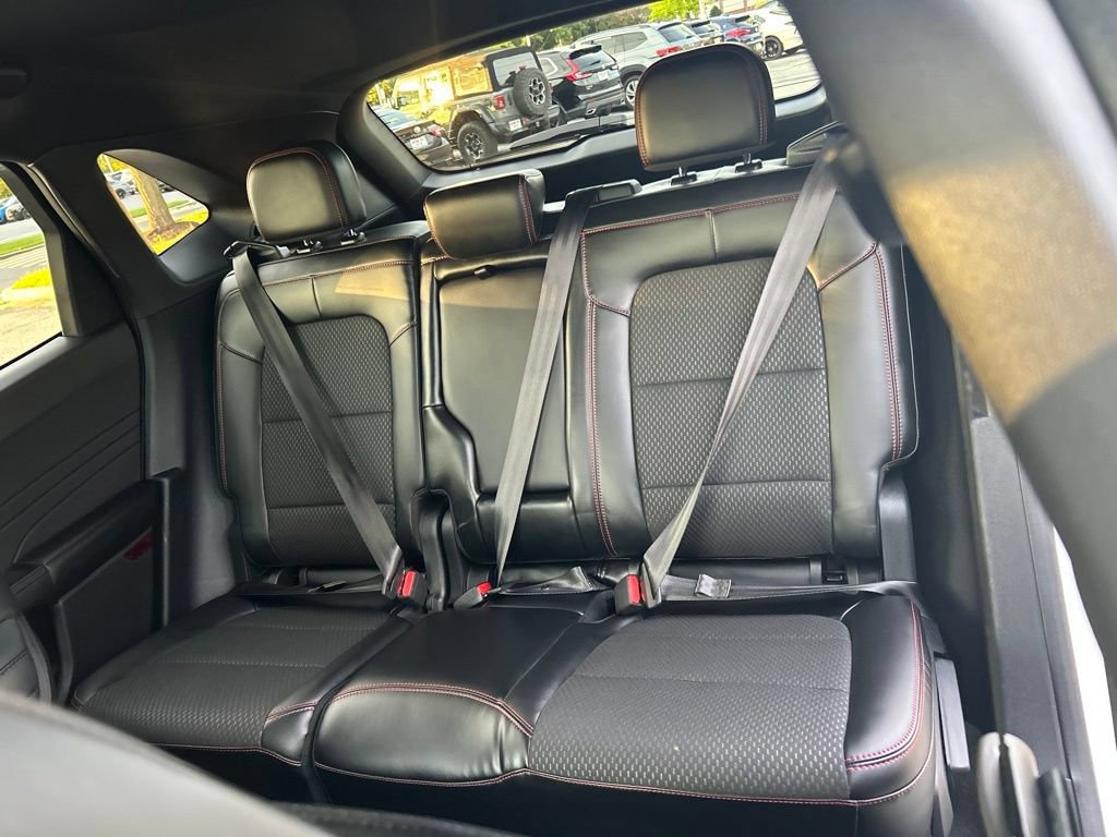 Used 2024 Ford Escape ST-Line w/ Equipment Group 301A FWD image 33