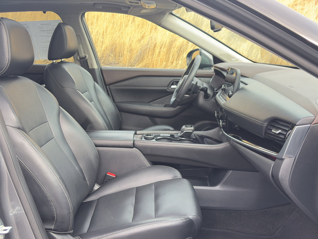 Used 2023 Nissan Rogue SL w/ SL Premium Package image 33