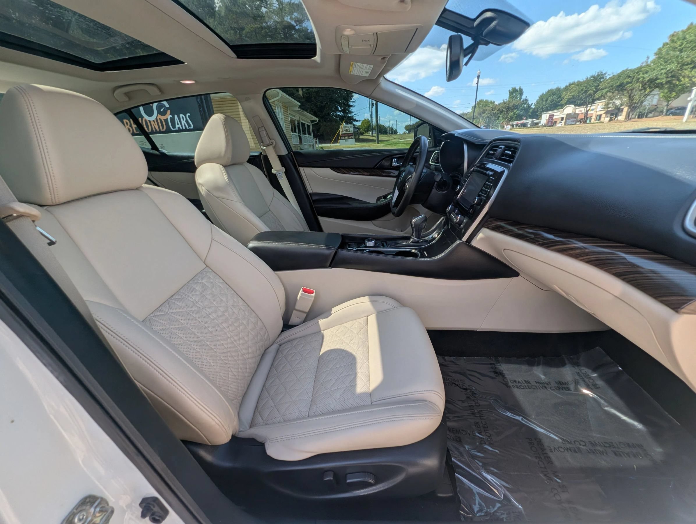 Used 2017 Nissan Maxima Platinum w/ Medallion Package FWD image 46
