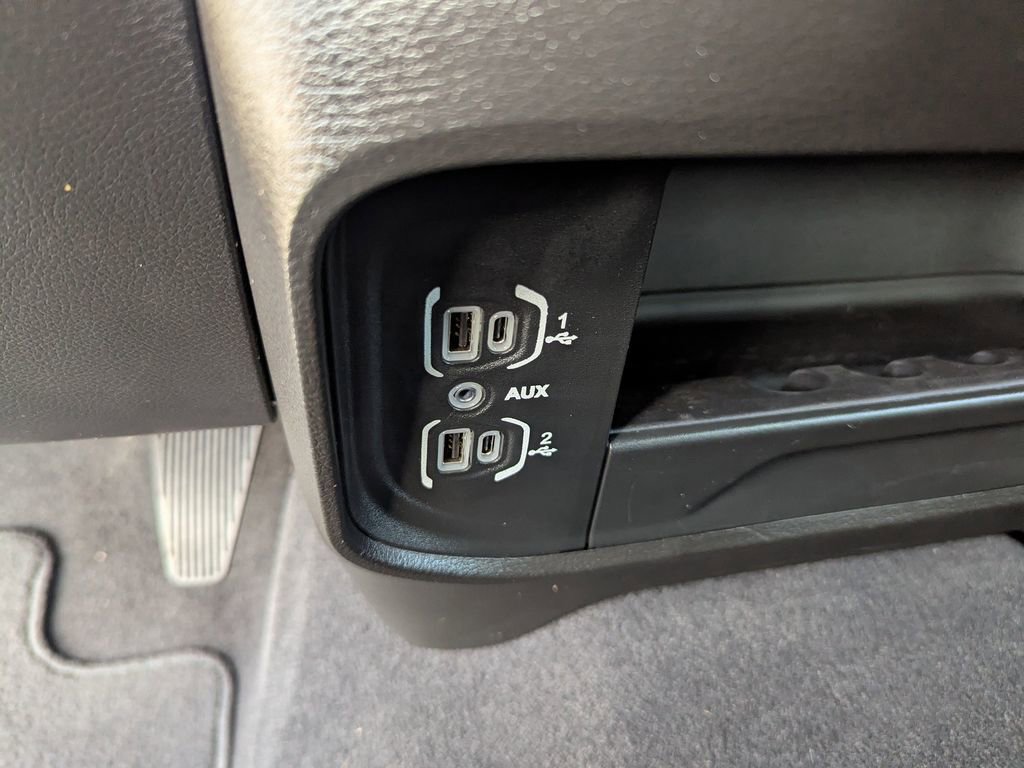 Used 2024 RAM 2500 Tradesman w/ Chrome Appearance Group image 20