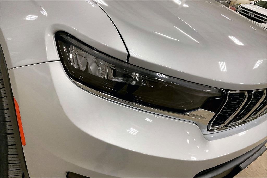 Used 2021 Jeep Grand Cherokee L Limited image 28