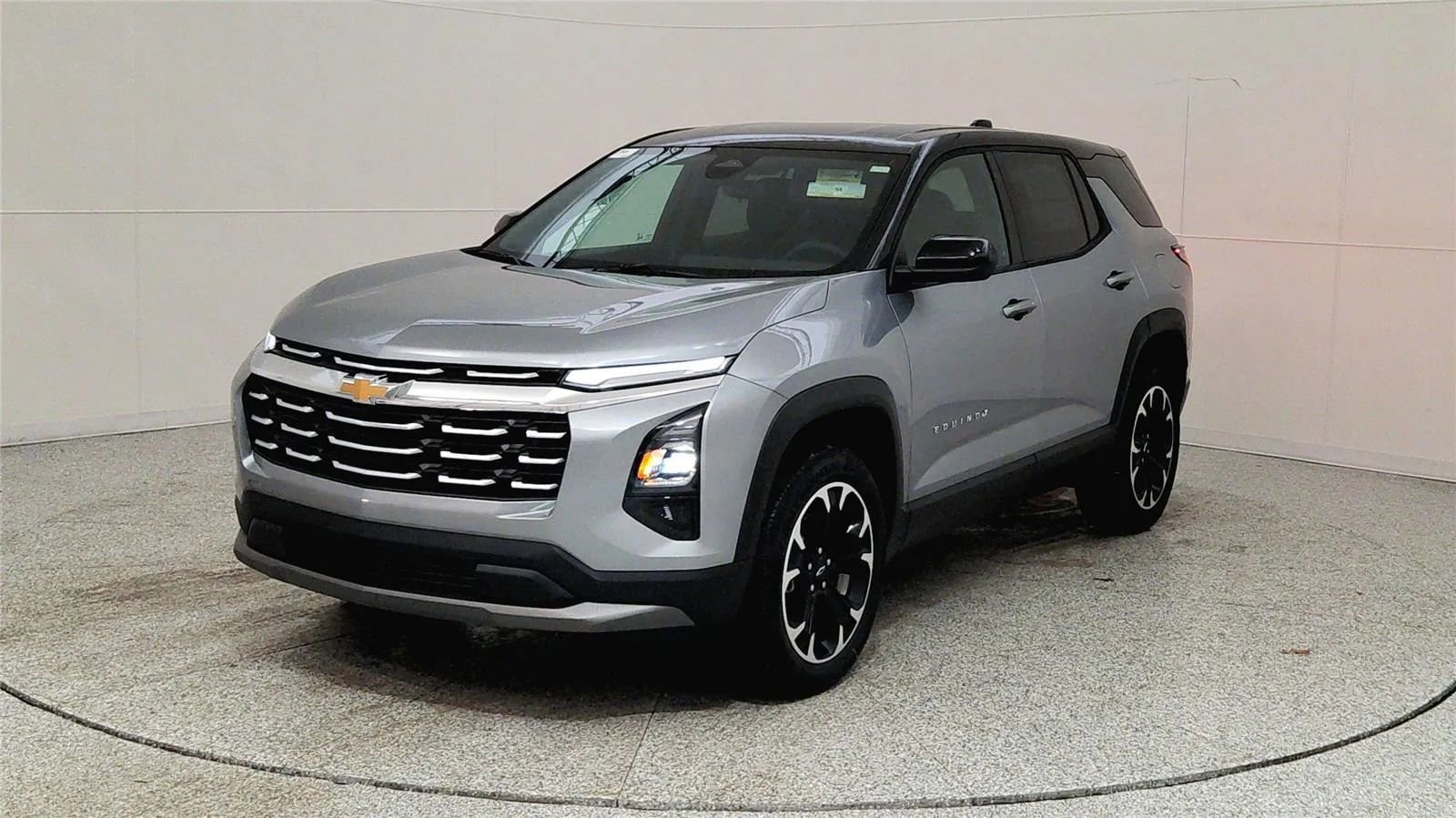 New 2026 Chevrolet Equinox LT image 3