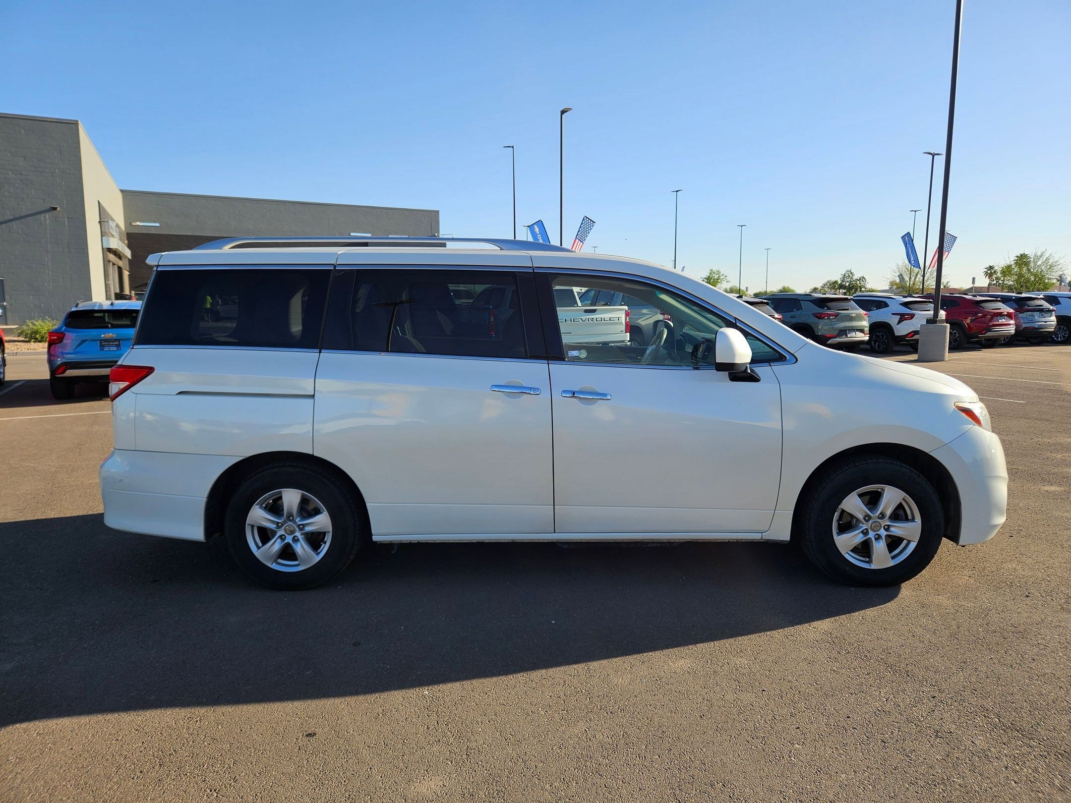 Used 2017 Nissan Quest SV image 6