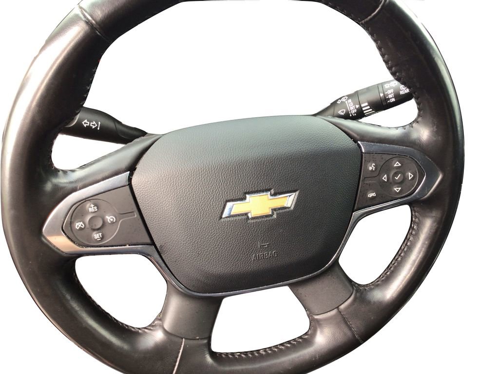 Used 2020 Chevrolet Traverse LT image 17