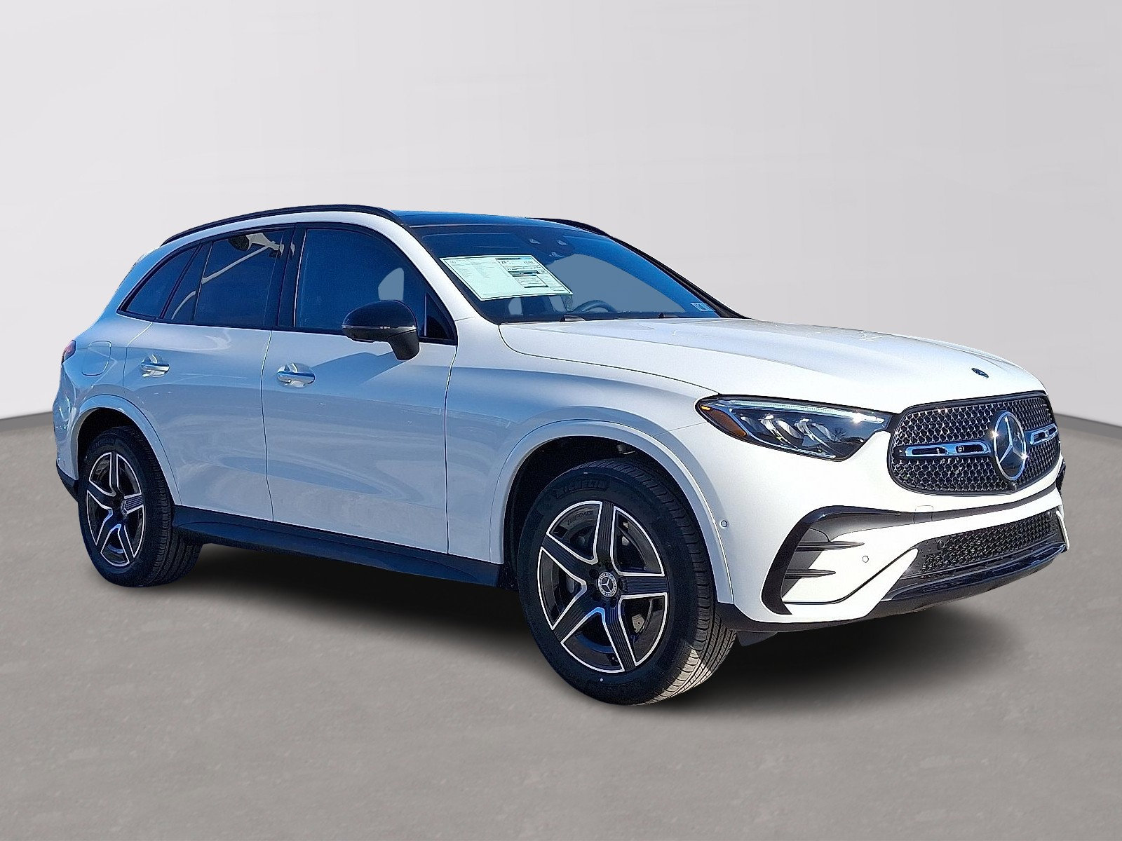 Used 2026 Mercedes-Benz GLC 300 GLC 300 image 3
