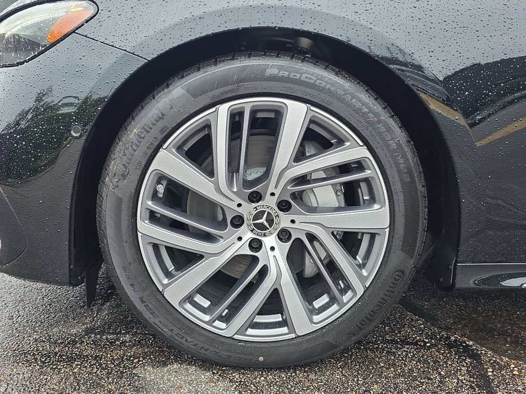 New 2026 Mercedes-Benz E 350 4MATIC Sedan image 9